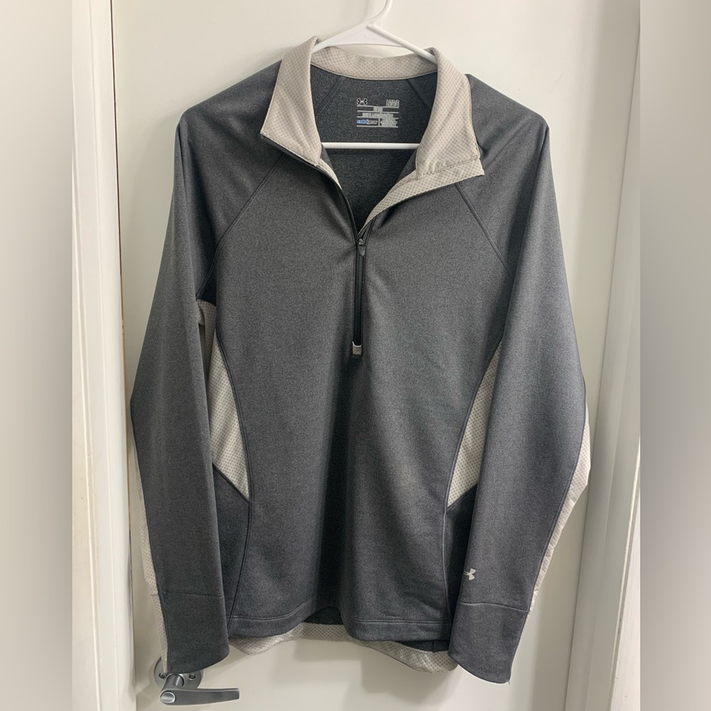 Women’s Under armour Coldgear quarter zip size L. Perfect condition.
